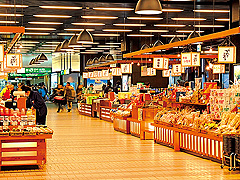 CoCoLo湯沢がんぎどおり